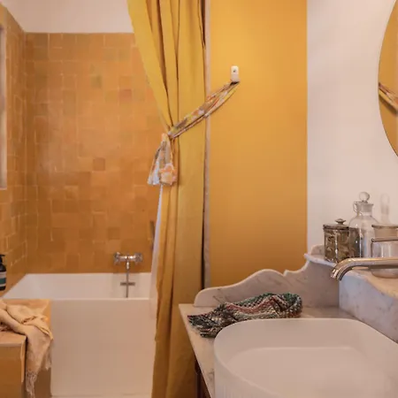 A La Maison En Medoc *